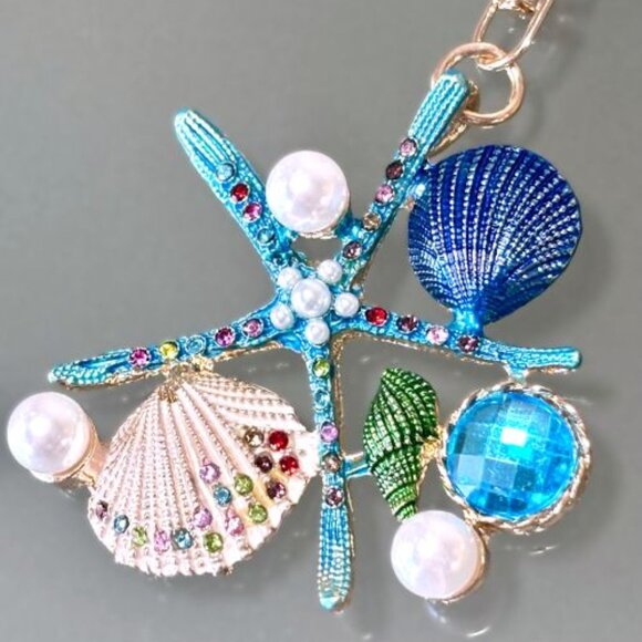 Rhinestone Bling Beachy Oceanic Starfish Seashells Rhinestone Bag Charm Keychain - Picture 2 of 4